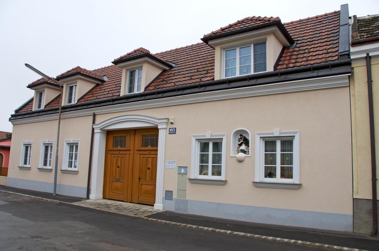 Privatzimmer Familie Schwarz Vienna Esterno foto