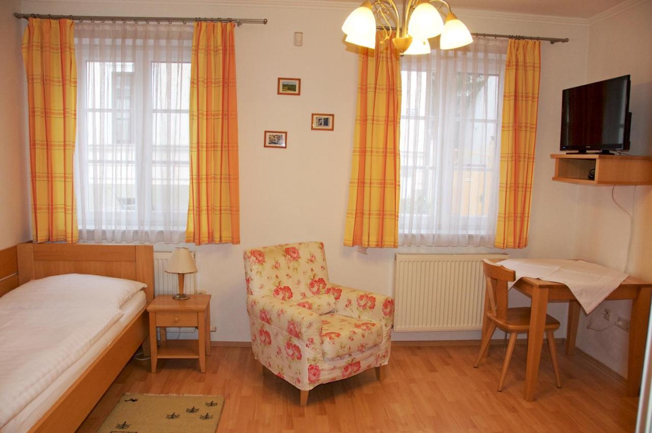 Privatzimmer Familie Schwarz Vienna Camera foto
